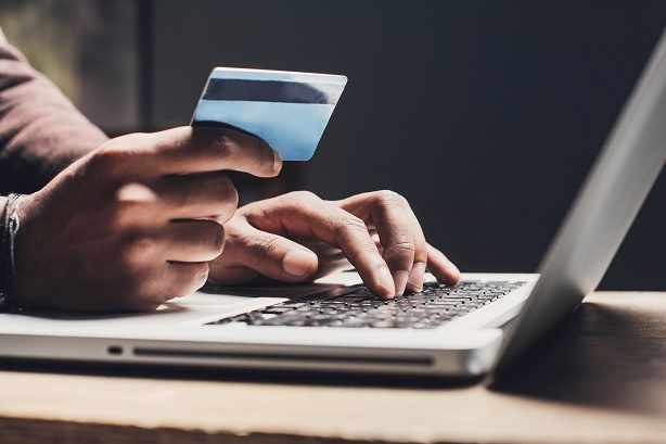 英国监管机构将欺诈性Google广告摆在十字准线上