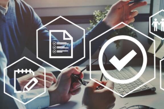 通过Google Ads数据排除和季节性调整来控制出价